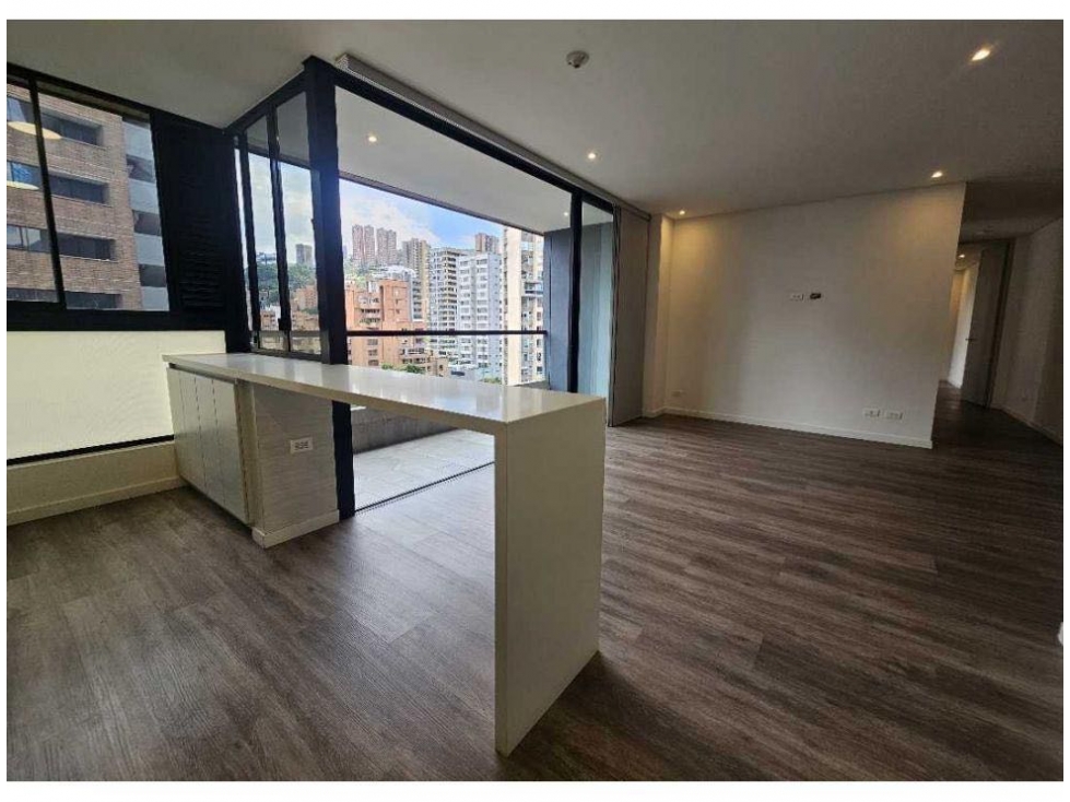Apartamento en venta, sector Lalinde- El Poblado — foto 3