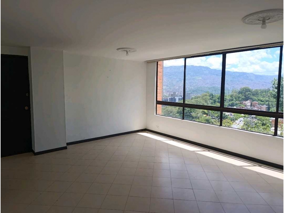 APARTAMENTO EN VENTA SECTOR LOMA DEL INDIO, MEDELLIN — foto 5