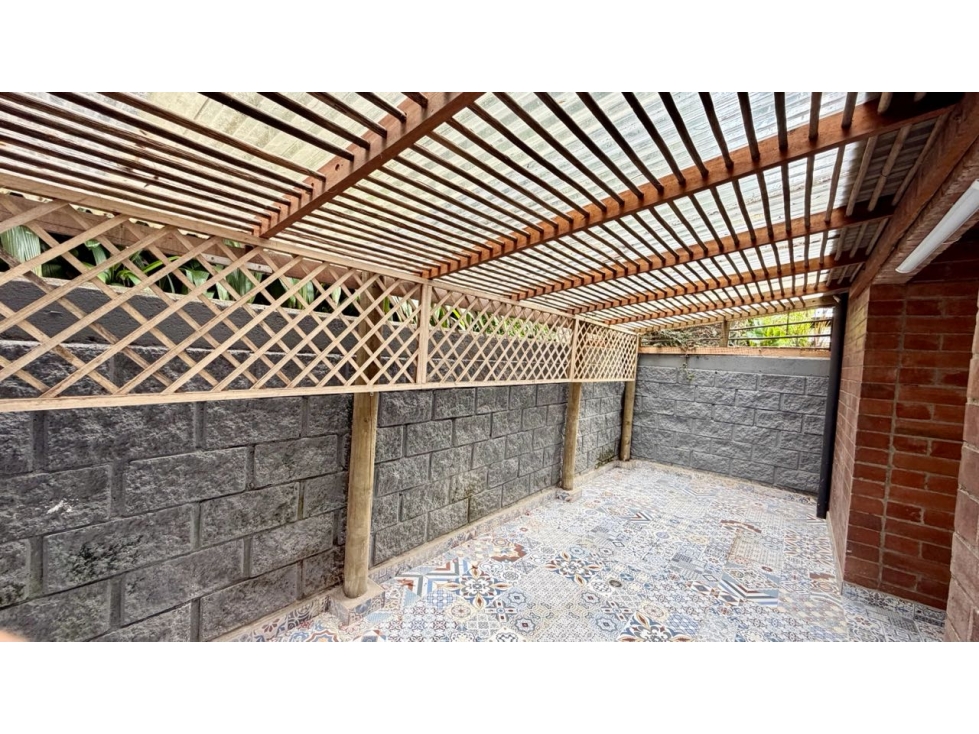 Apartamento en venta, sector Loma los Parra - El Poblado — foto 2