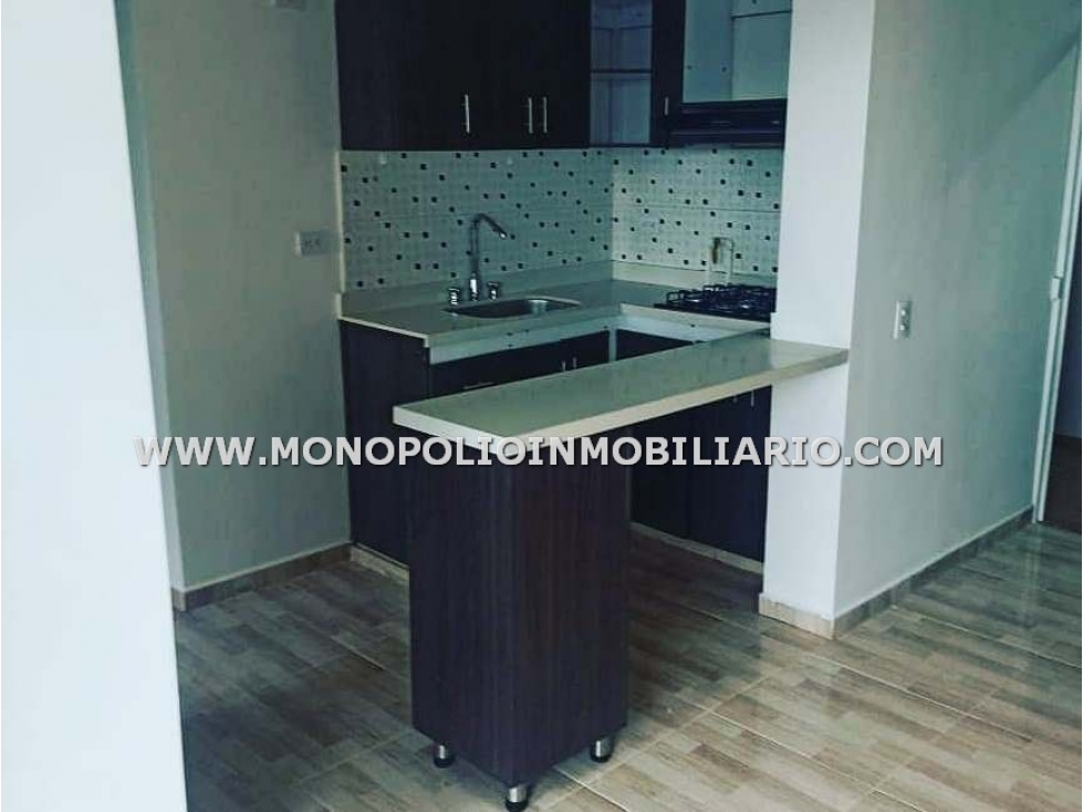 APARTAMENTO EN VENTA - SECTOR PAJARITO, ROBLEDO COD: 22810