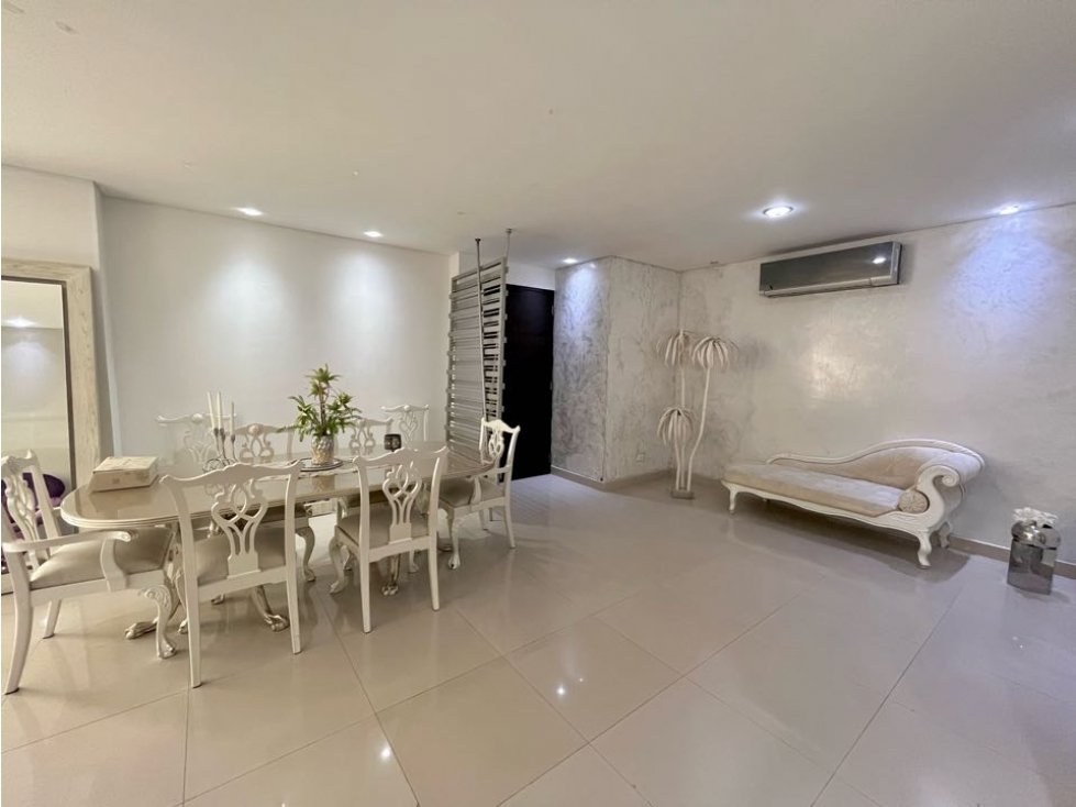 Apartamento en venta, sector Riomar.