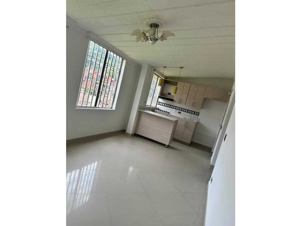 APARTAMENTO EN VENTA SECTOR SAN JAVIER, MEDELLIN — foto 2