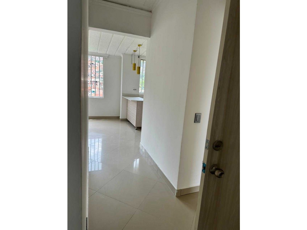 APARTAMENTO EN VENTA SECTOR SAN JAVIER, MEDELLIN — foto 3