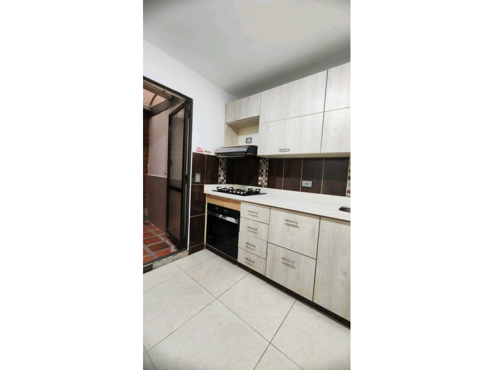 Apartamento en venta Simon Bolívar primer piso — foto 4