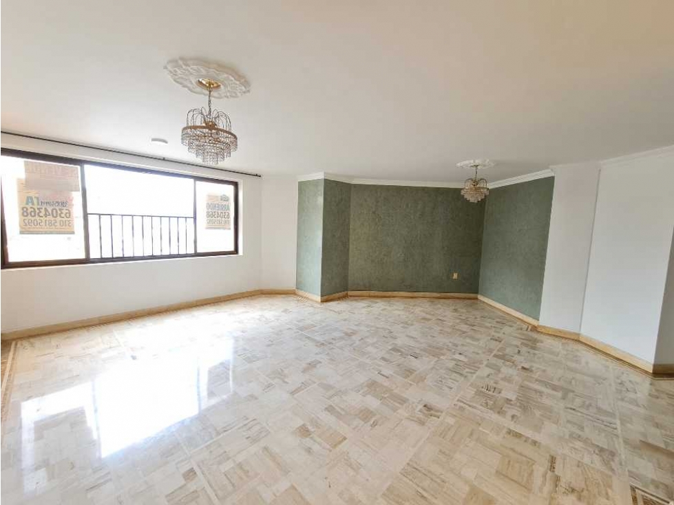 APARTAMENTO EN VENTA SOTOMAYOR BOLARQUI EDIFICIO LOS ABEDULES - 3