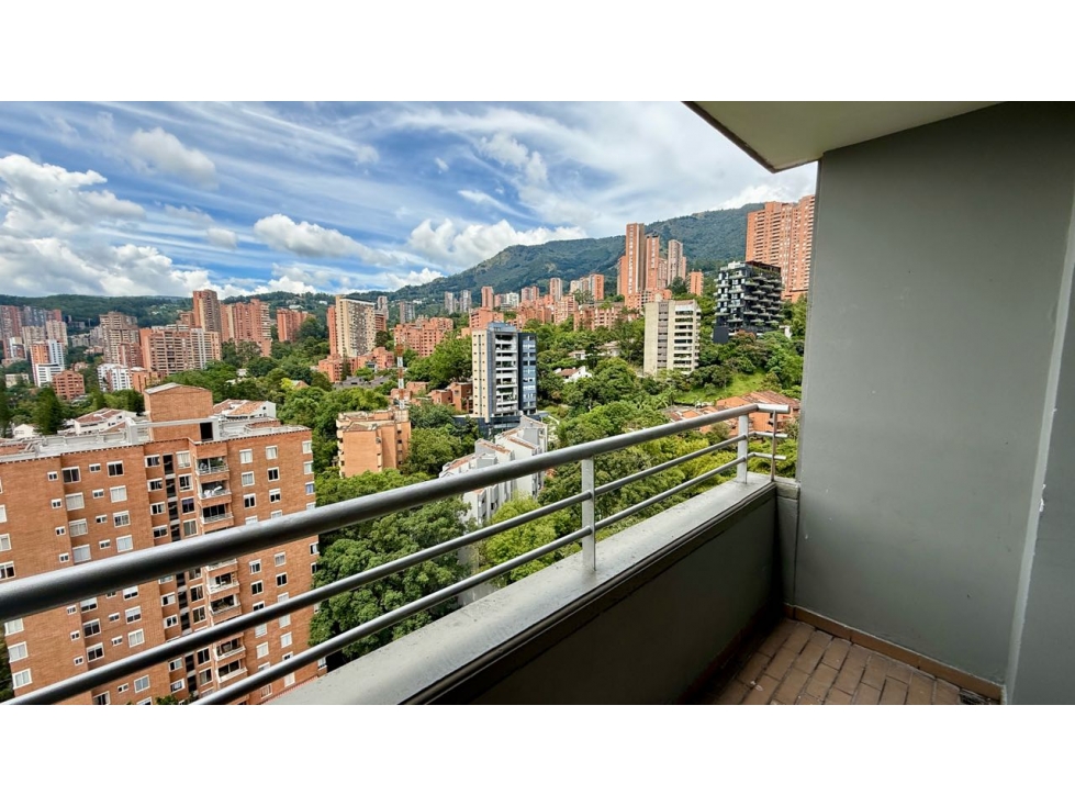 Apartamento en venta Transv. Inferior, El Poblado - Medellín