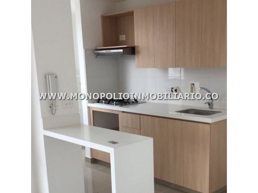 APARTAMENTO EN VENTA - TRES ESQUINAS, SABANETA COD: 12081