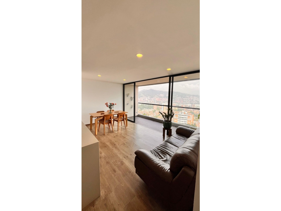 Apartamento en venta, trianon, Envigado, Impresionante vista 270