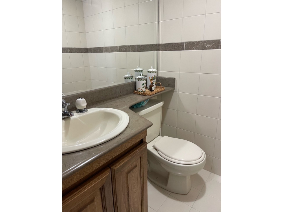 APARTAMENTO EN VENTA TRV.INFERIOR/LOMA DEL TESORO, EL POBLADO — foto 5