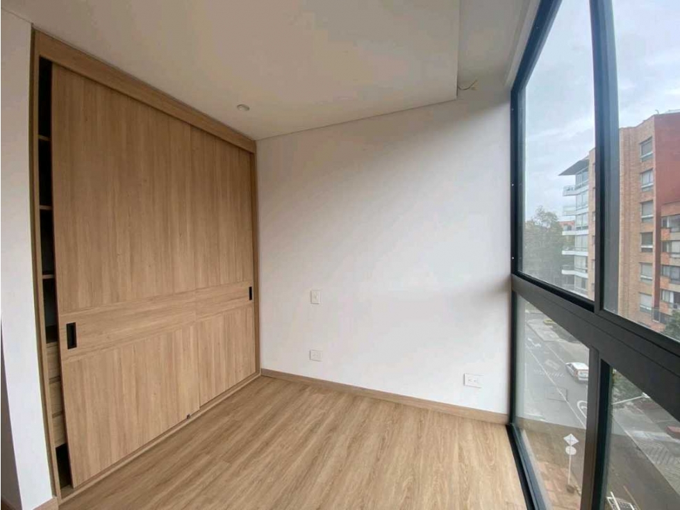 EXCELENTE APARTAMENTO EXTERIOR EN VENTA EN VIRREY — foto 5