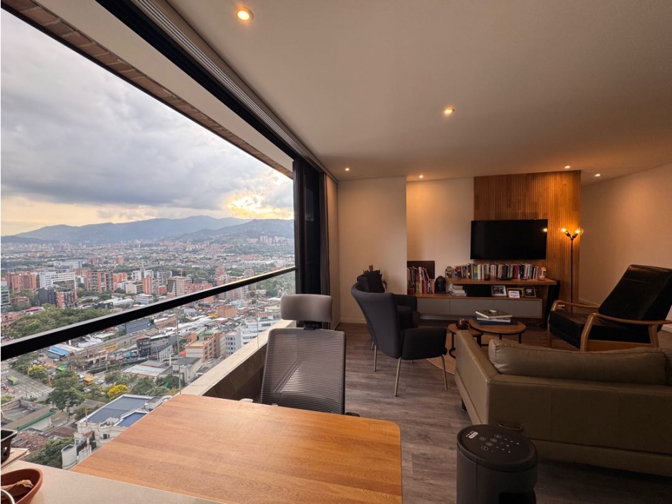 Apartamento en venta, vista a Provenza, Poblado. Medellín