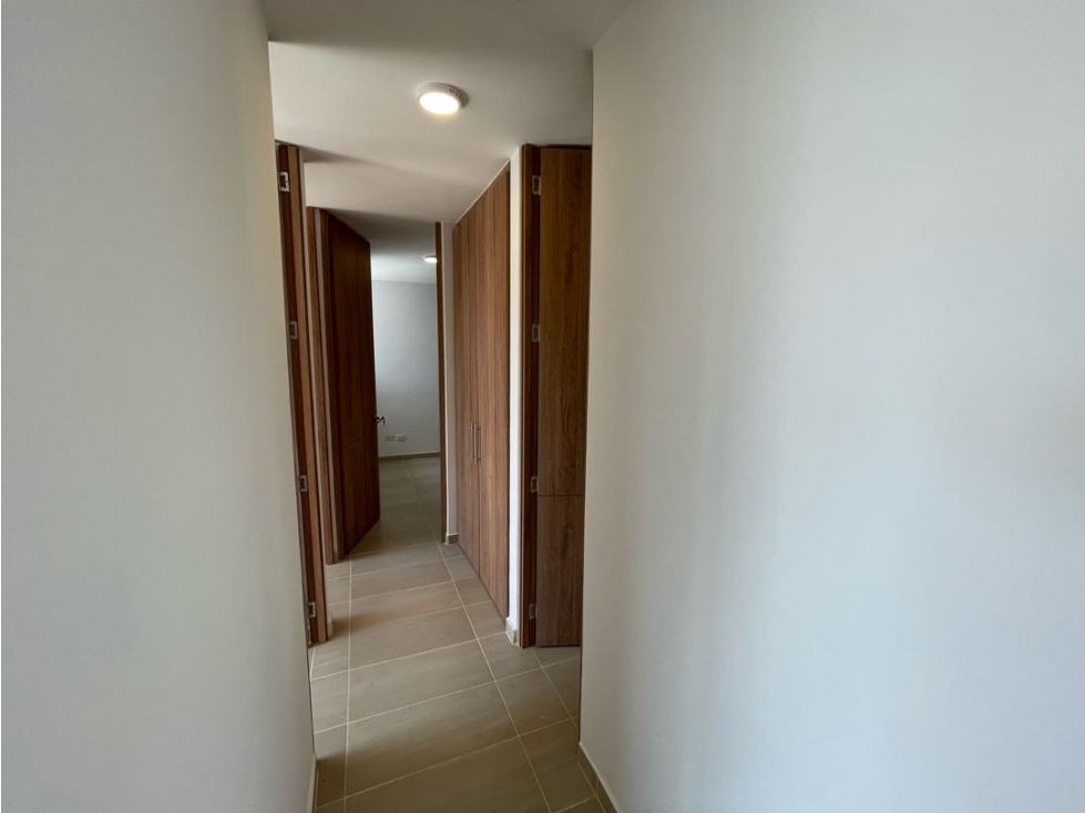 APARTAMENTO EN VENTA VISTA INTERNA RIO ALTO — foto 6