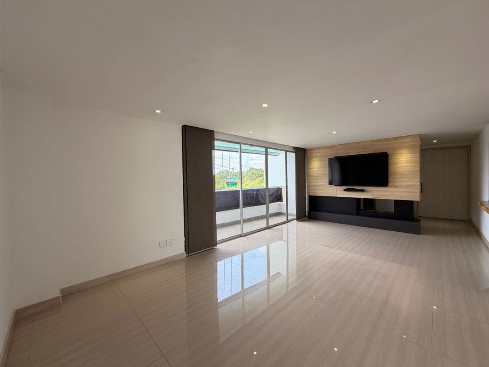 Apartamento en venta y renta en Pinares
