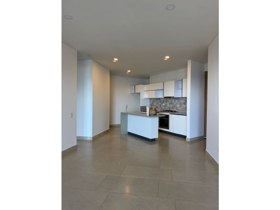 APARTAMENTO EN VENTA Y/O ARRIENDO EN PUNTA ROCA ( Garden View) - 2
