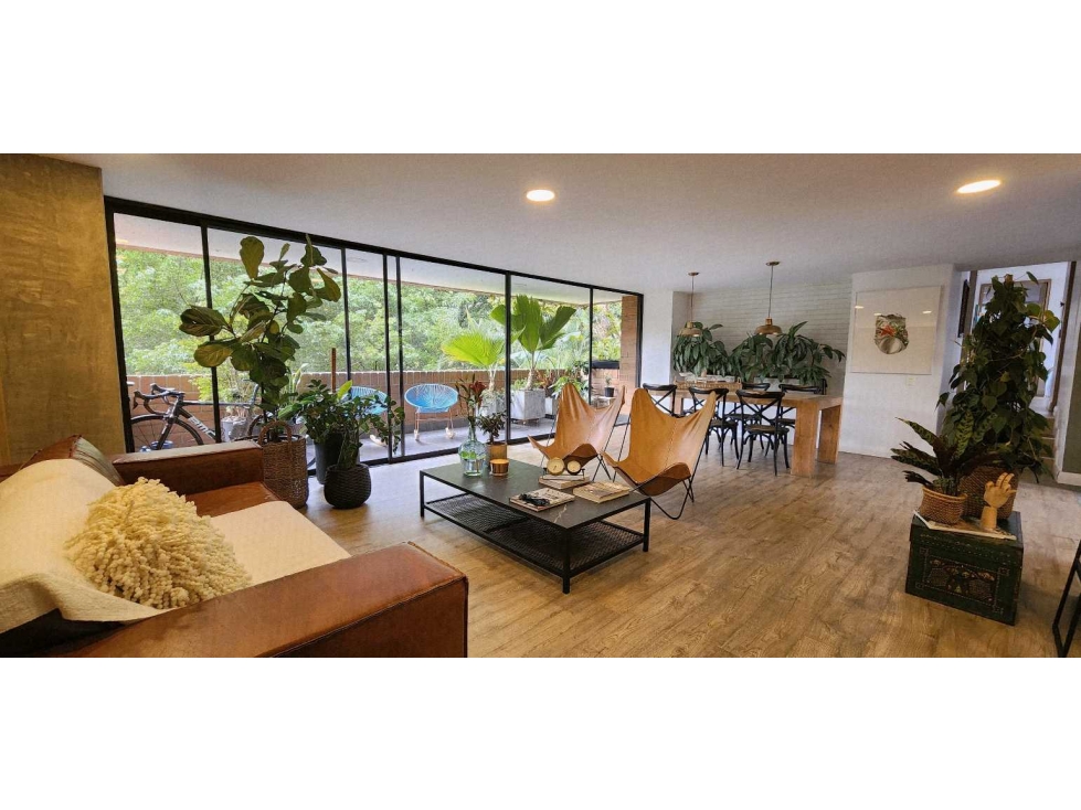 Apartamento en ventaMedellín. El Poblado. Loma de los balsos.