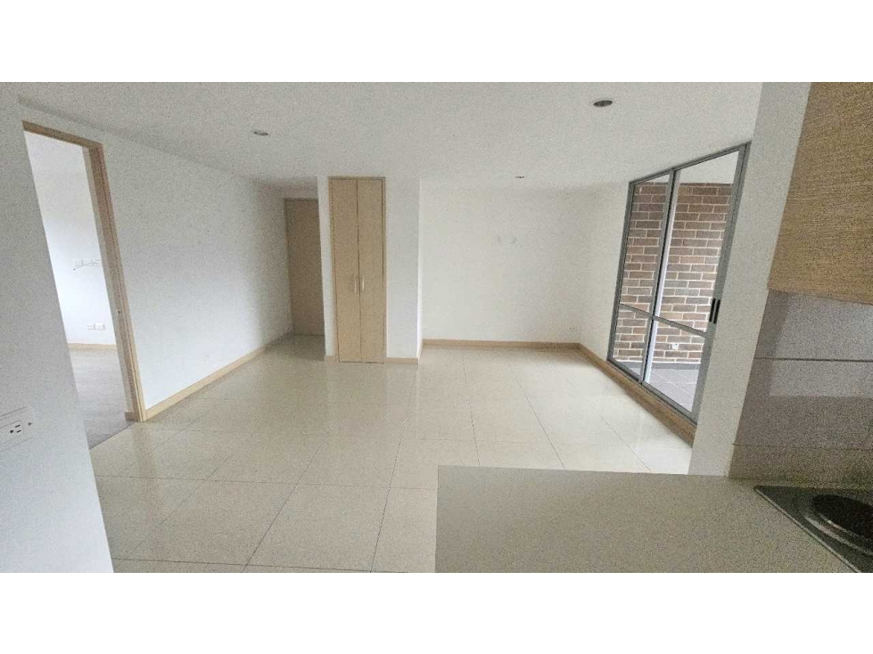 Apartamento en zona exclusiva, loma de san jose parte baja — foto 5