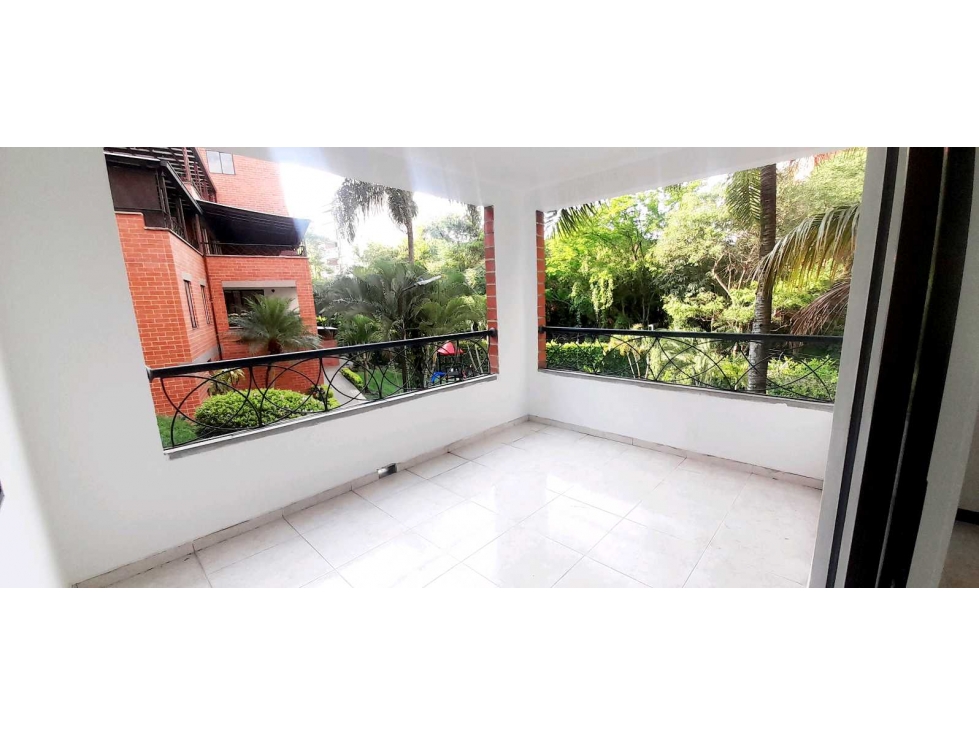 Apartamento en Santateresita