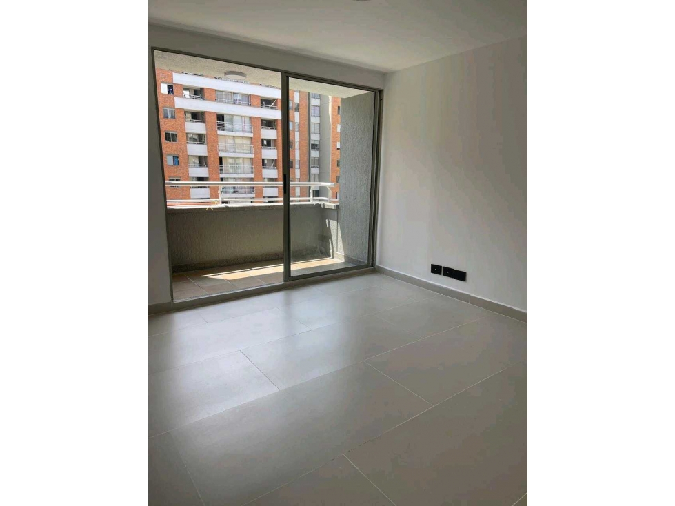 APARTAMENTO EN VENTA EN LAURELES SANTA TERESITA - 4