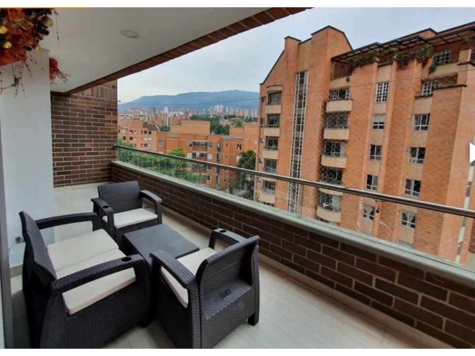Apartamento Envigado cerca avenida el Poblado 165 metros 1450 millones