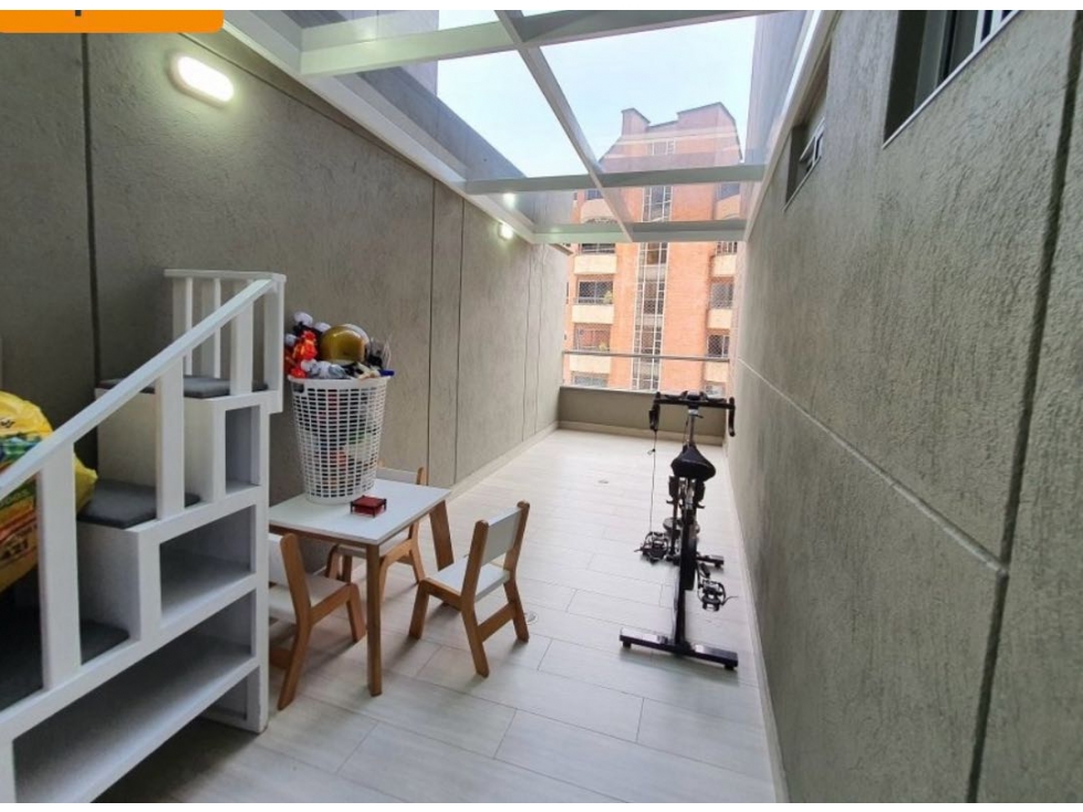 Apartamento Envigado cerca avenida el Poblado 165 metros 1450 millones — foto 2