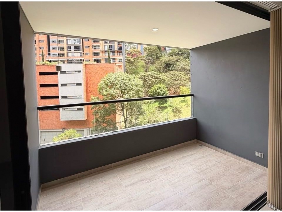 Apartamento Envigado Las Brujas, para estrenar 2 alcobas, 3 baños