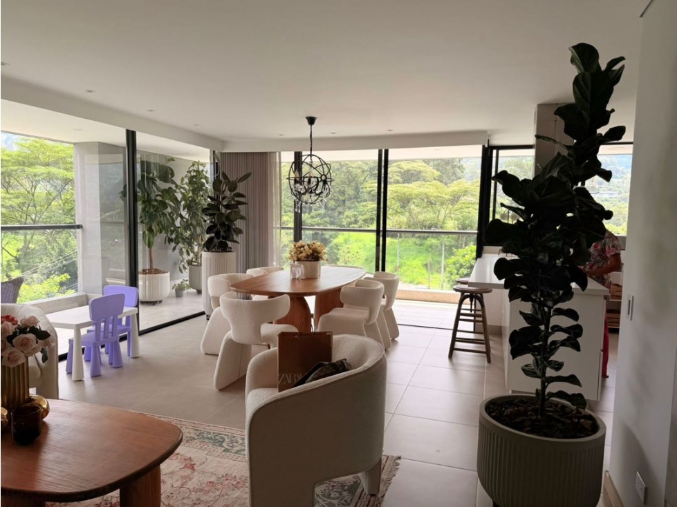 APARTAMENTO ENVIGADO/LAS BRUJAS/ 188mt2-3ALCOBAS-ESTUDIO-AMPLIO BALCÓN — foto 3