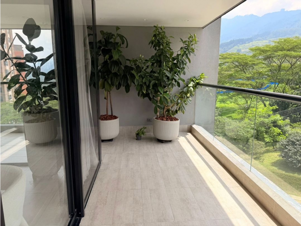 APARTAMENTO ENVIGADO/LAS BRUJAS/ 188mt2-3ALCOBAS-ESTUDIO-AMPLIO BALCÓN — foto 5