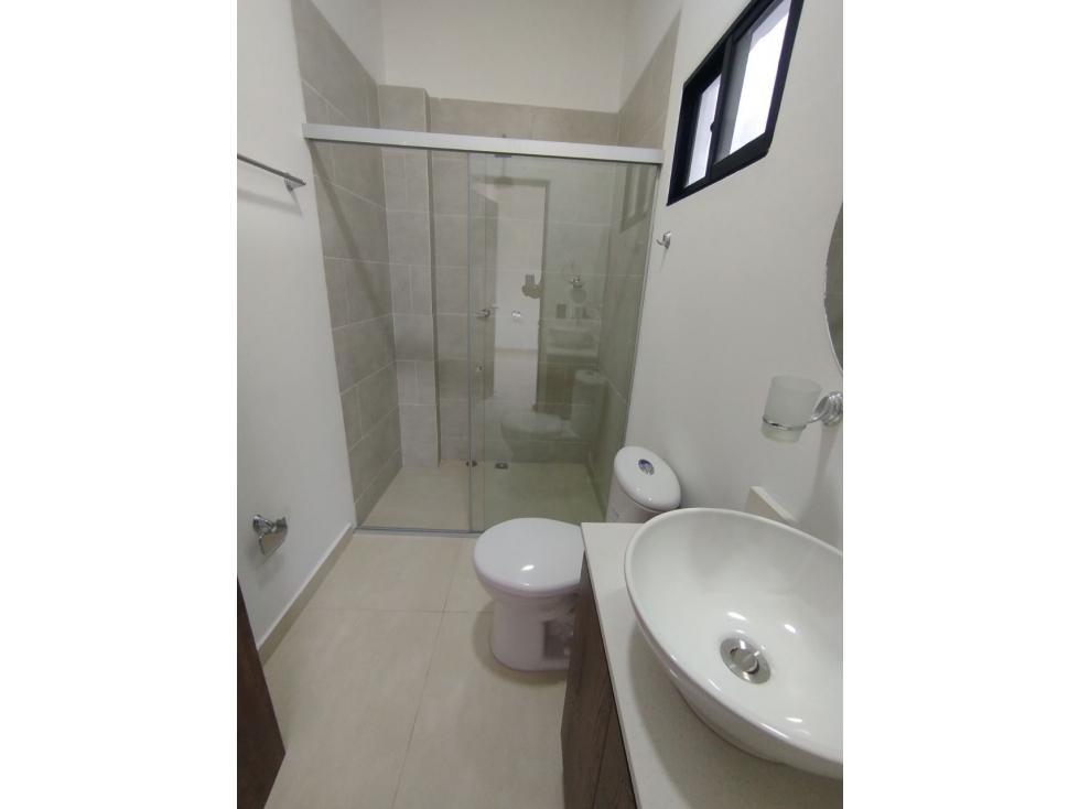 APARTAMENTO ESQUINERO, CON APARTAESTUDIO INDEPENDIENTE — foto 2