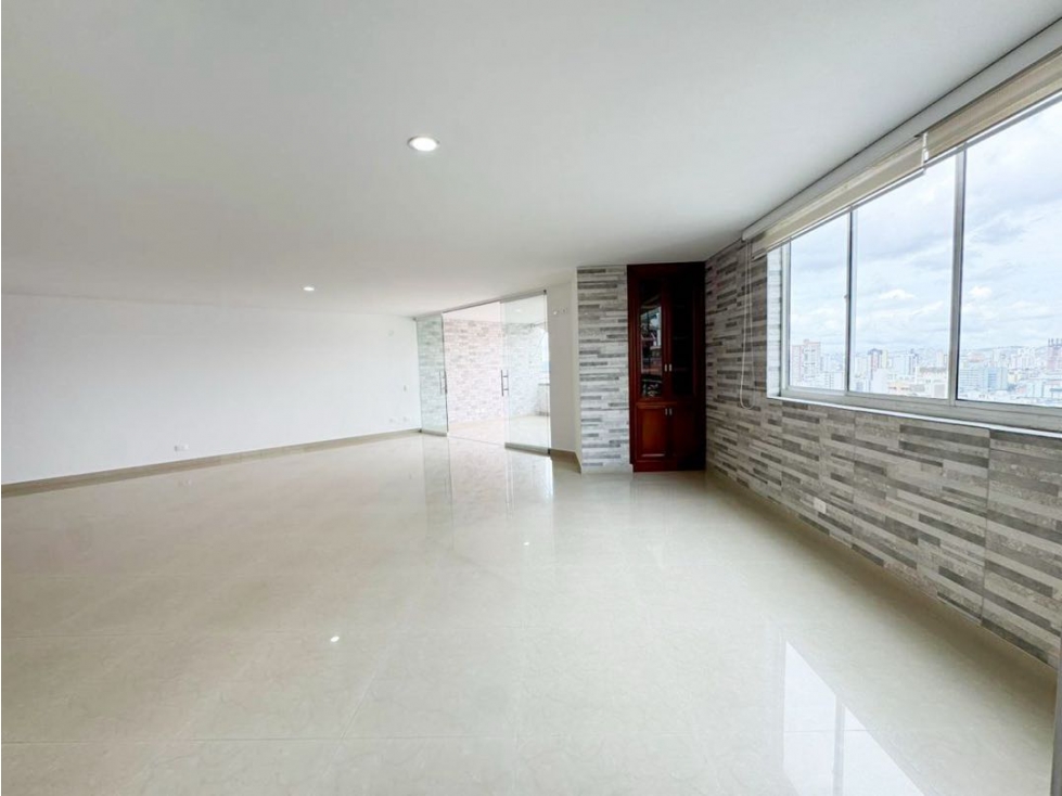APARTAMENTO EXCLUSIVO EN CABECERA AMPLIO 4 Habitaciones — foto 2