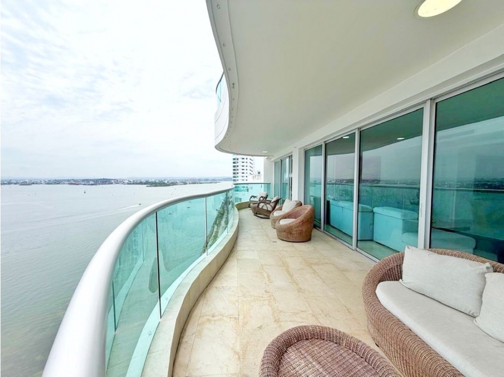 Apartamento exclusivo en Castillogrande con vista directa a la bahia ! - 3