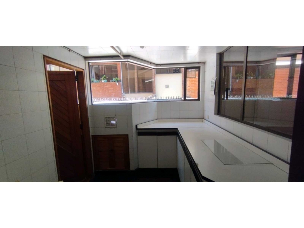 APARTAMENTO EXTERIOR PARA REMODELAR EN VENTA CHICO RENTANDO — foto 5