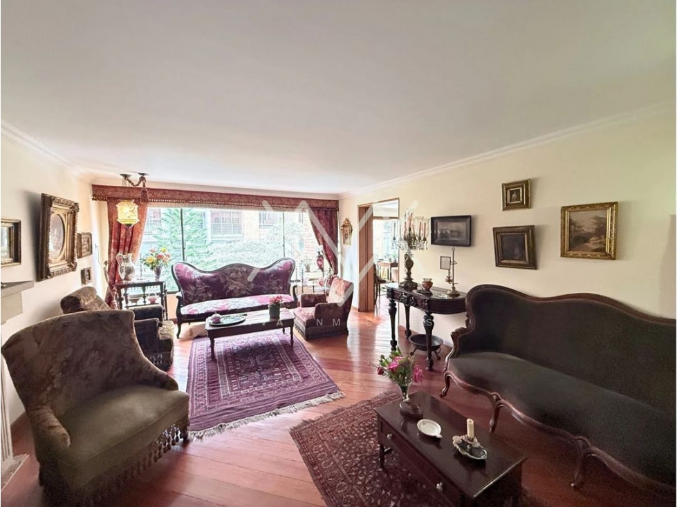 Apartamento exterior en Rosales bajo para remodelar