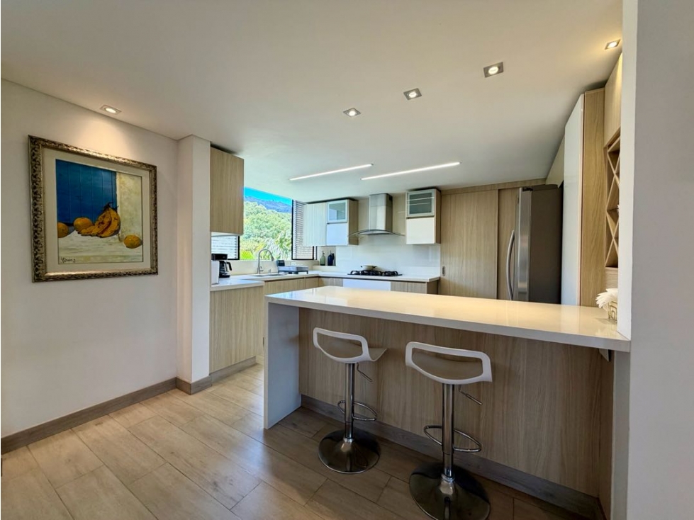 Apartamento fresco con vista a verde San Lucas Poblado — foto 2