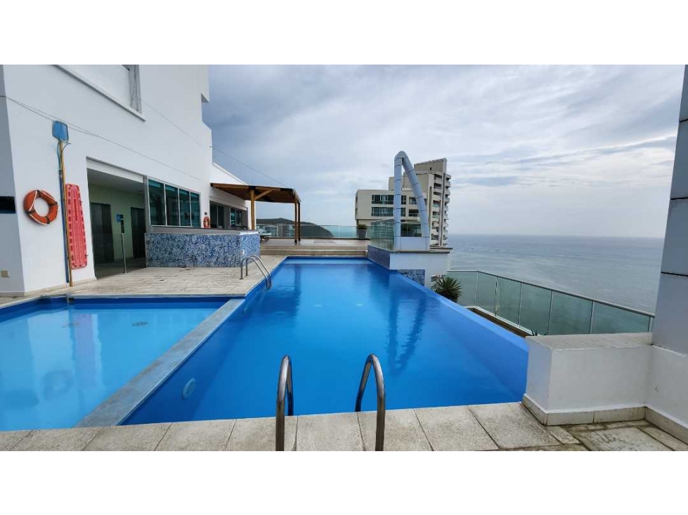Apartamento en Pimera linea de playa Rodasur 005