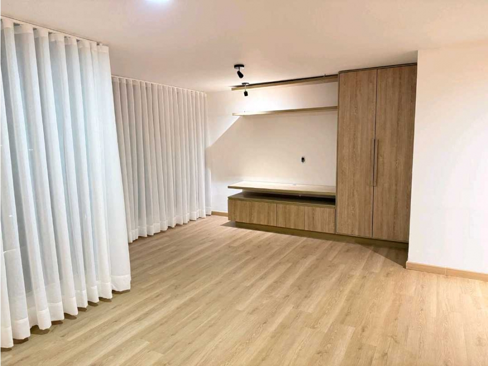 APARTAMENTO GRANDE EN LA CASTELLANA — foto 5