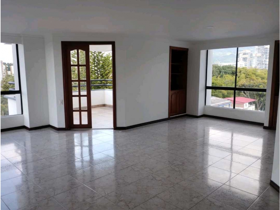APARTAMENTO GRANDE MUY BIEN UBICADO VISTA 360° — foto 6