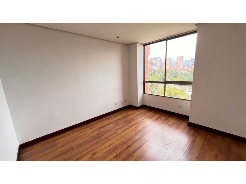Apartamento Hermosa Vista Sector Tesoro - Poblado — foto 6