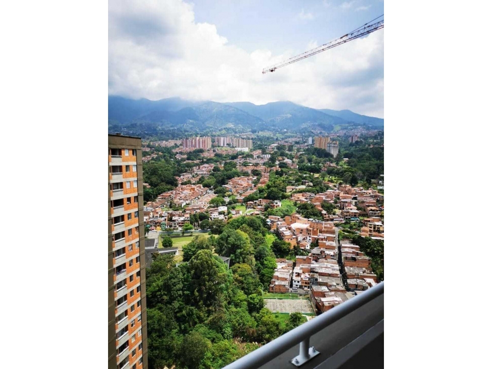 Apartamento itagui ditaires piso alto/linda/vista buenos acabados — foto 2