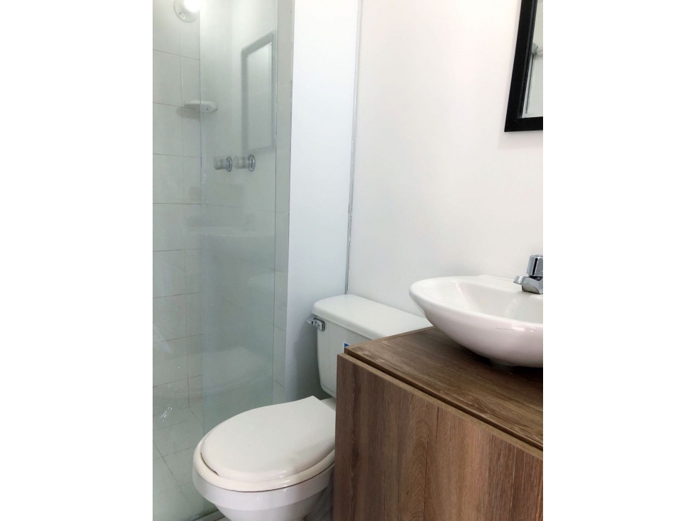 Apartamento la América barrio cristobal parqueadero de moto — foto 4