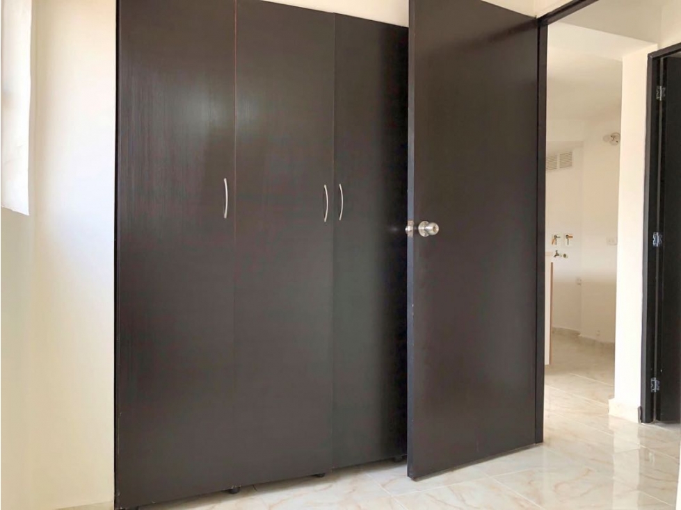 Apartamento la América barrio cristobal parqueadero de moto — foto 6