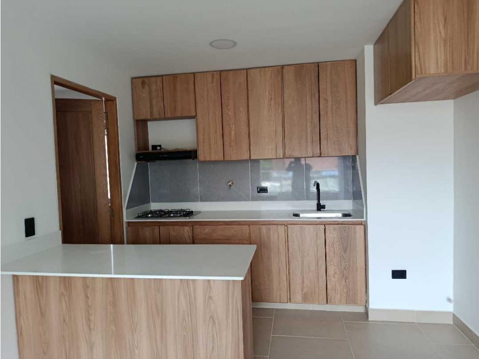 APARTAMENTO EN RENTA LA FLORESTA — foto 2