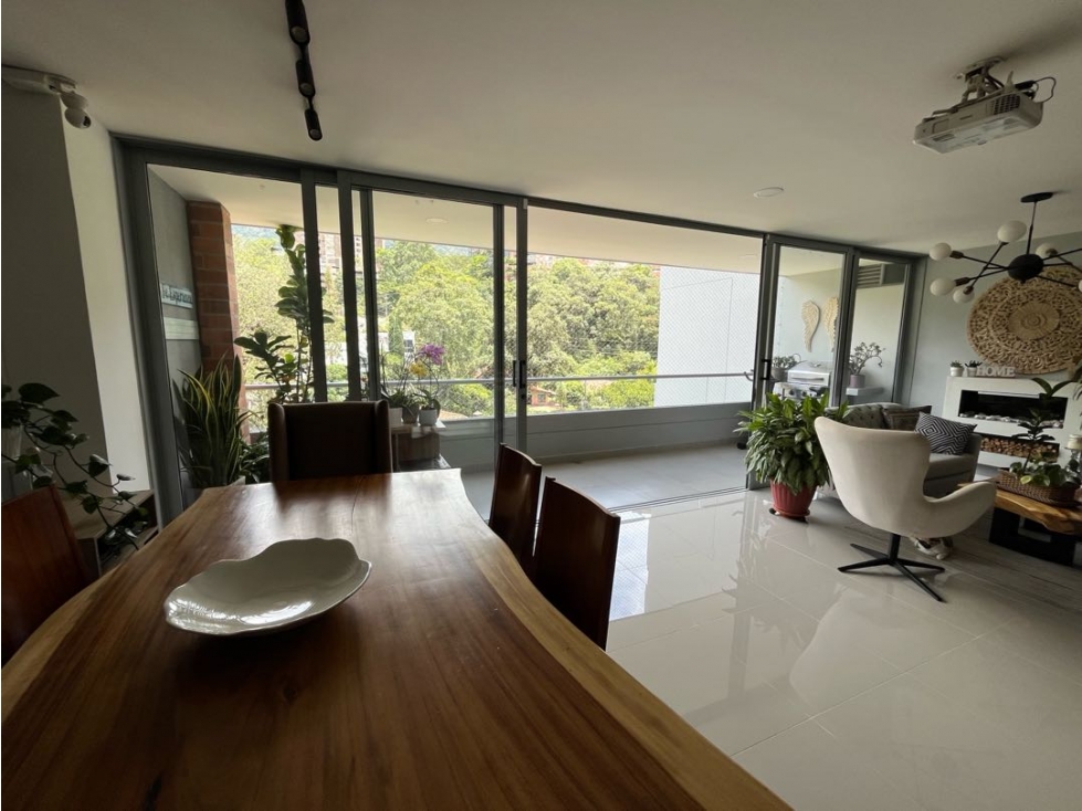 APARTAMENTO LOMA DE BRUJAS 148mt2/ 3 ALCOBAS CON BAÑO +SERVICIO/ VISTA — foto 2