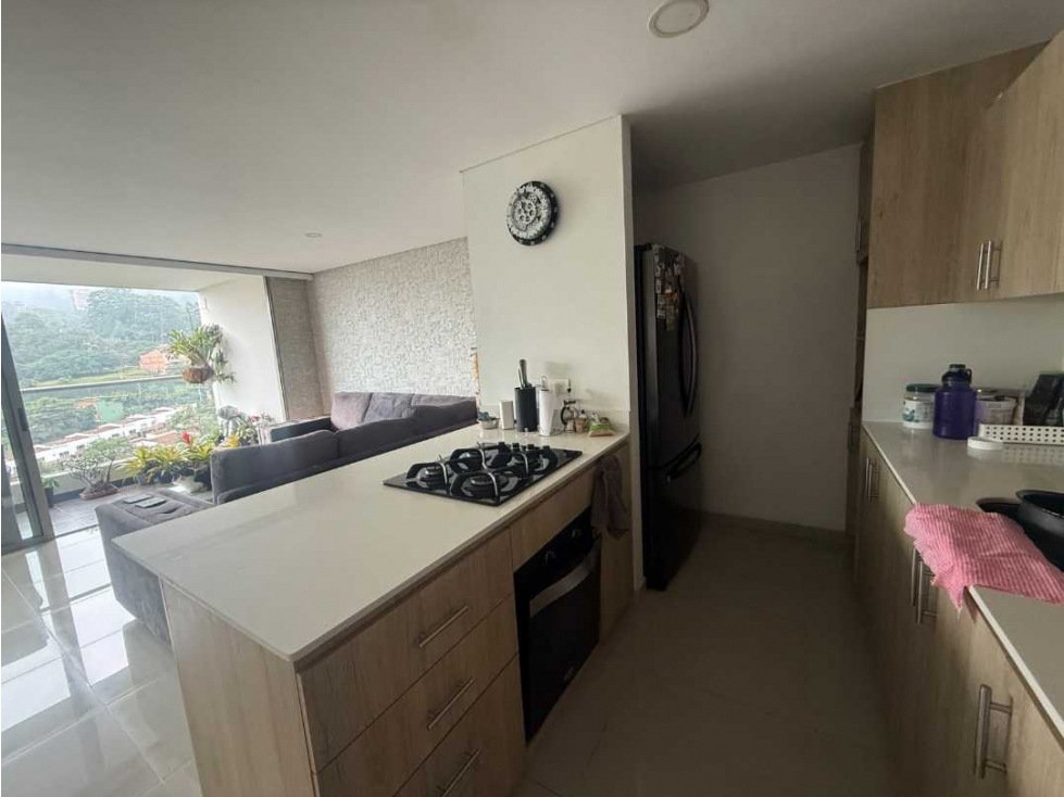 Apartamento loma el esmeraldal,de tres habitaciones excelente vista. — foto 6