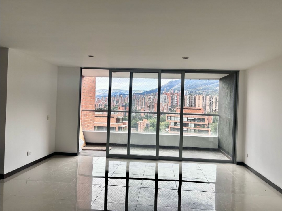 Apartamento Loma de Las Brujas 3 habitaciones, estudio, 2 baños — foto 3