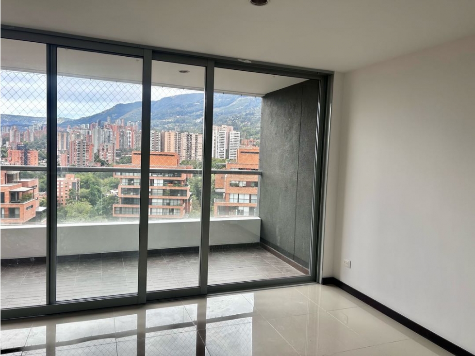 Apartamento Loma de Las Brujas 3 habitaciones, estudio, 2 baños — foto 4