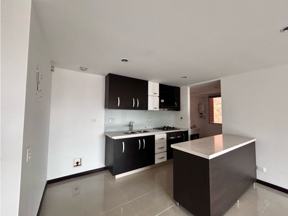 Apartamento Loma de Las Brujas 3 habitaciones, estudio, 2 baños — foto 5