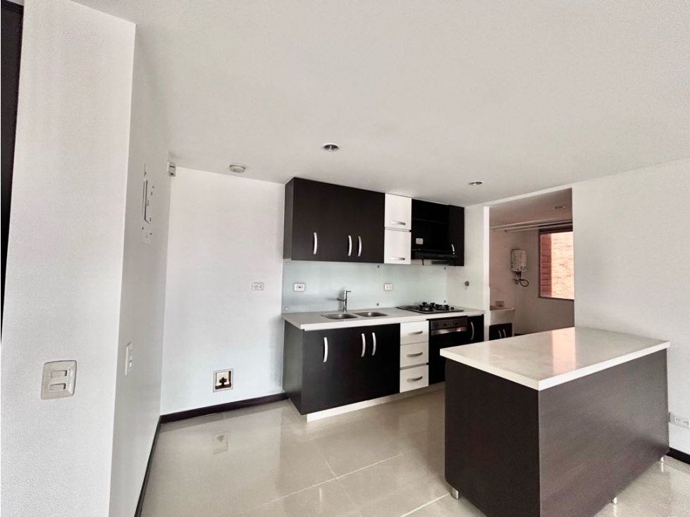 Apartamento Loma de Las Brujas 3 habitaciones, estudio, 2 baños — foto 6