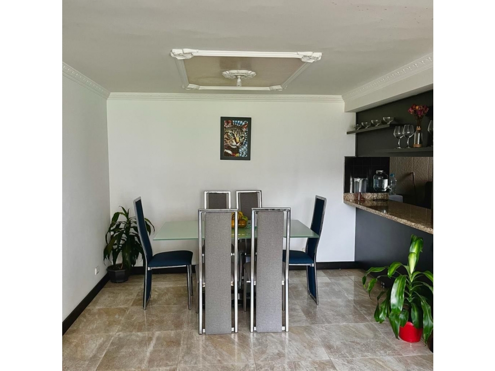 Apartamento Los Bernal 99 metros 750 millones — foto 3