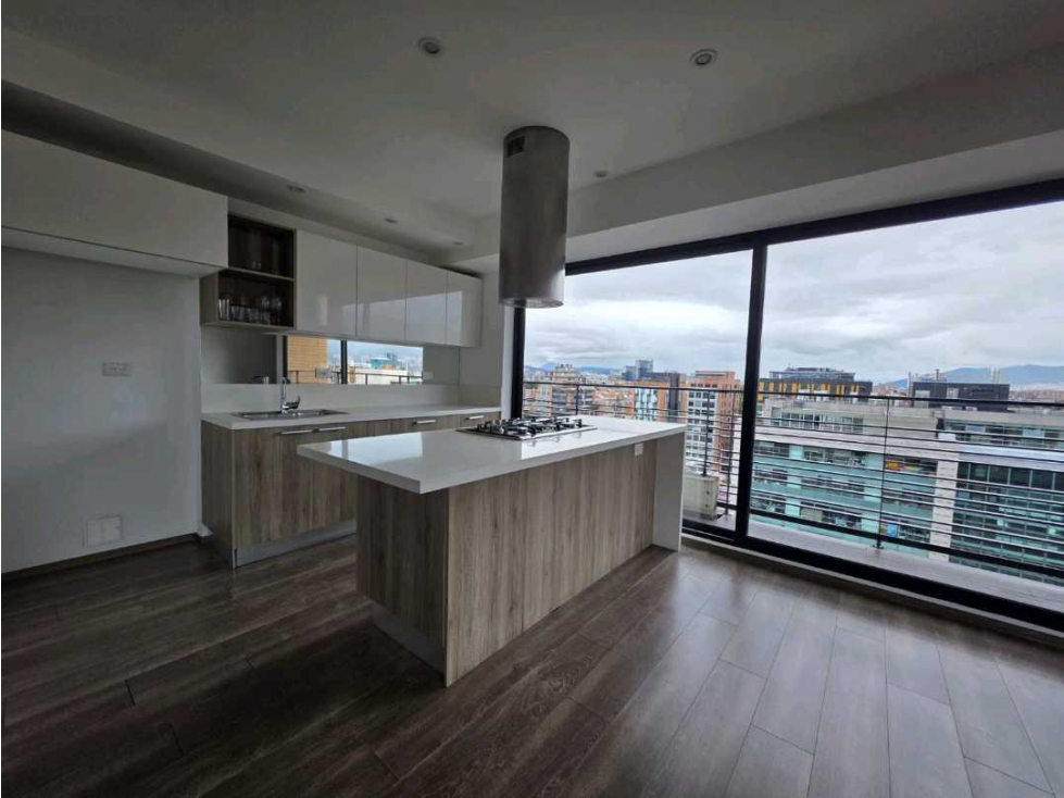 APARTAMENTO MODERNO ARRIENDO CHICO NORTE