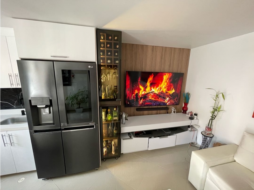 Apartamento moderno en arriendo en el sector Conquistadores, Medellin. — foto 2
